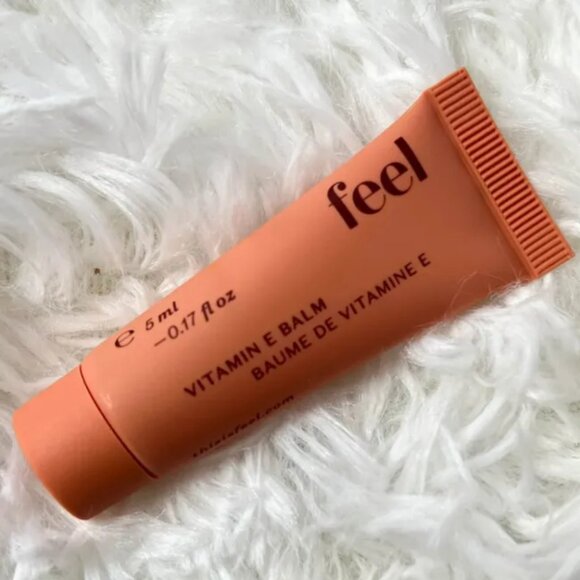 💋 Feel Vitamin E Lip Balm  NEW & SEALED 💋 - Picture 2 of 2